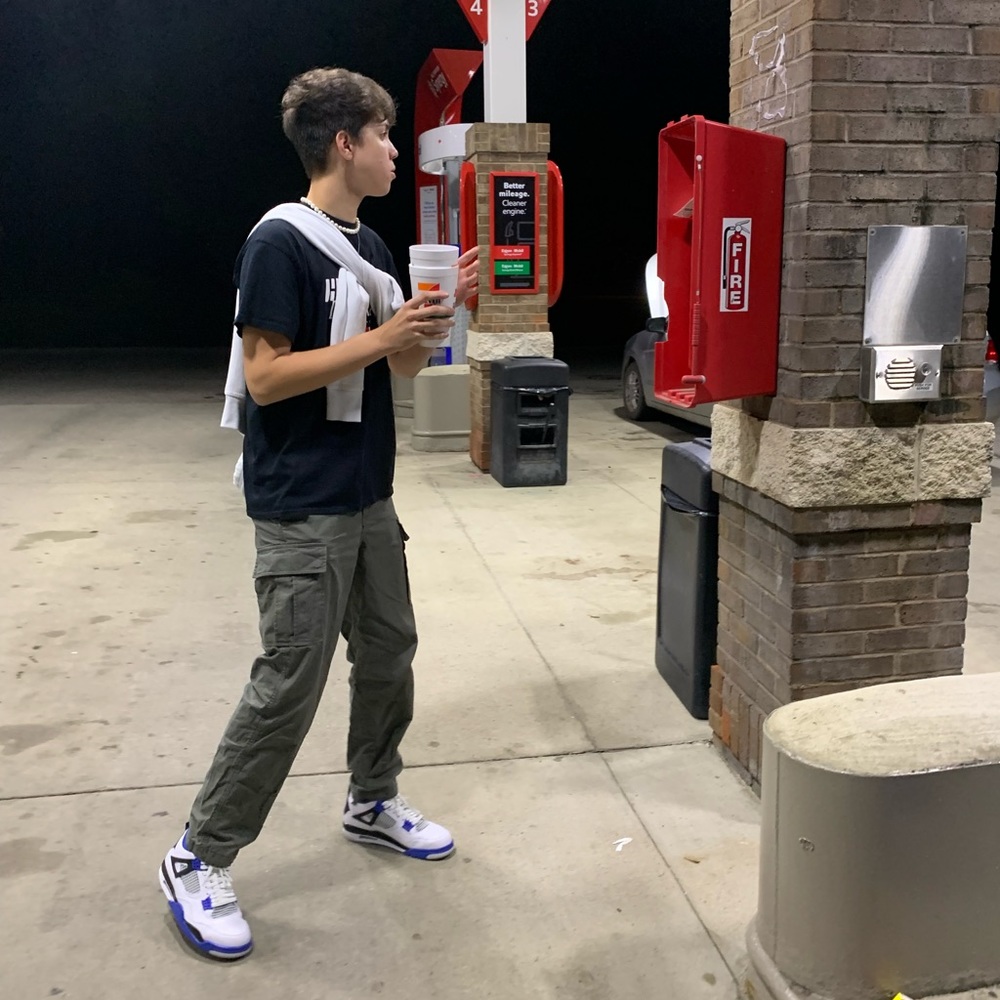 Meet your Posher, Julien